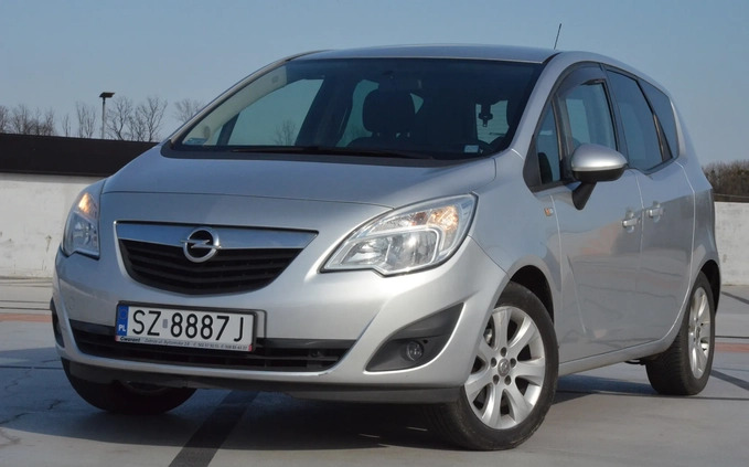 Volkswagen Golf cena 46000 przebieg: 186000, rok produkcji 2013 z Gdynia małe 92